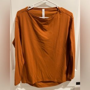 Lululemon Back In Action LS Nulu size 4